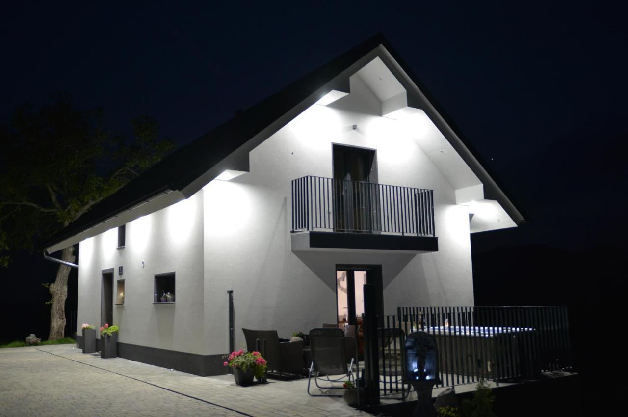 Tanja S Holiday Home In Nature With Sauna And Hot Tub Gorica pri Slivnici Dış mekan fotoğraf